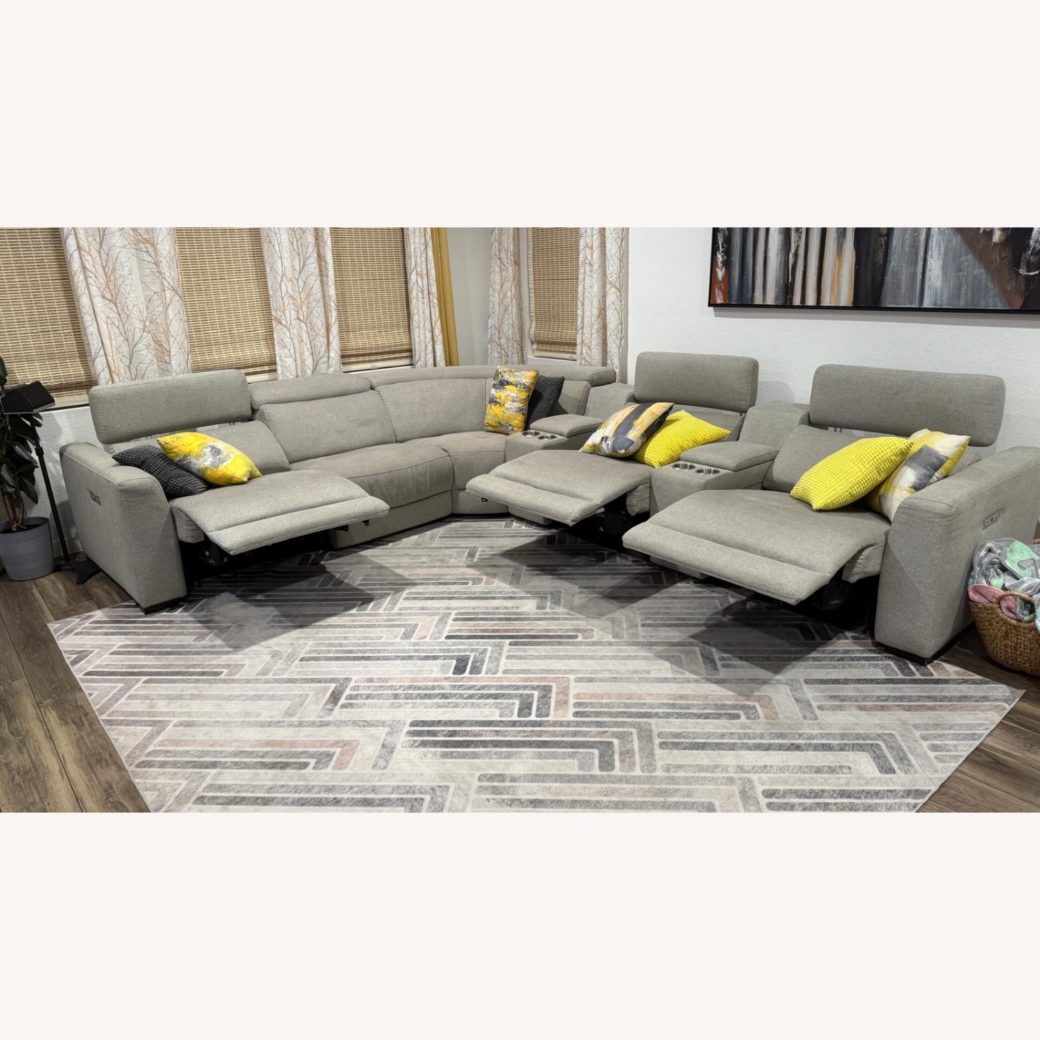 Living Spaces Light Gray 3+ Piece Sectional - image-4