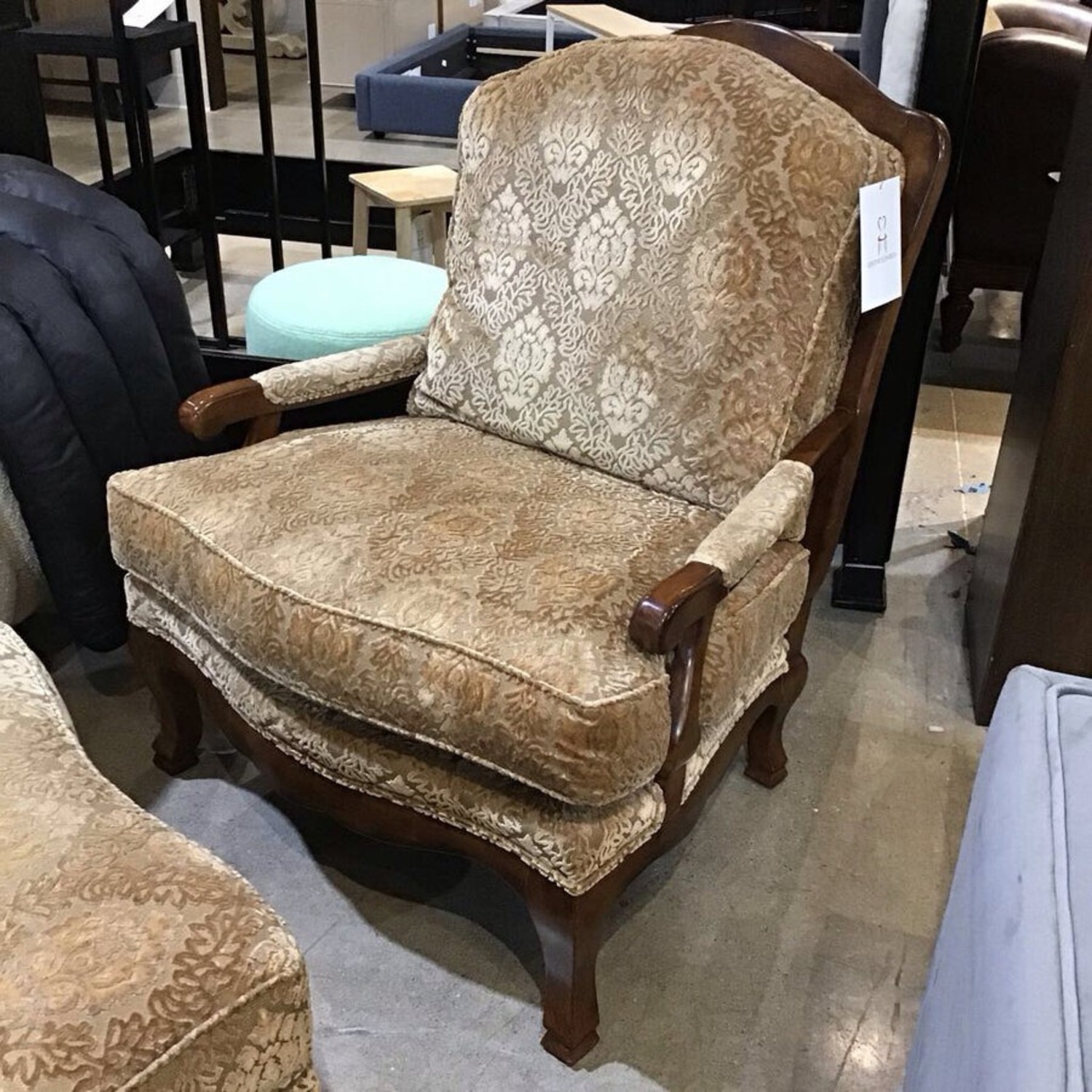 Hickory White Juliette Chair w Matching Ottoman - image-4