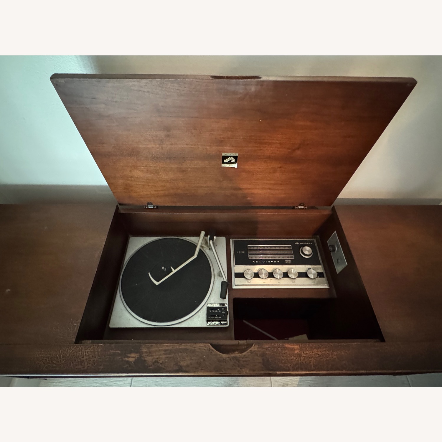 RCA Victor Stereo Console - image-4