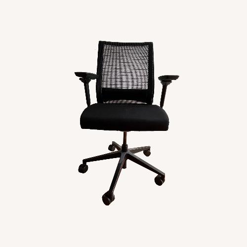 Used Black Office Chairs for sale on AptDeco