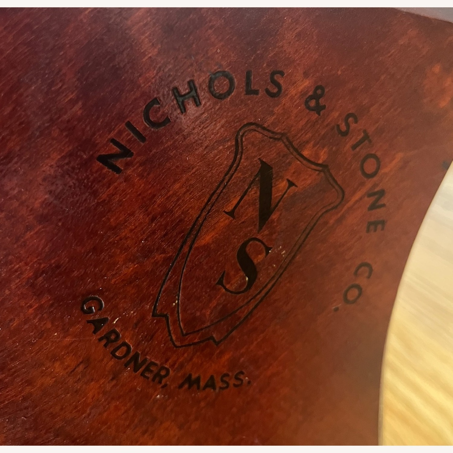 Nichols & Stone Cherry Windsor Armchairs Pair - image-7