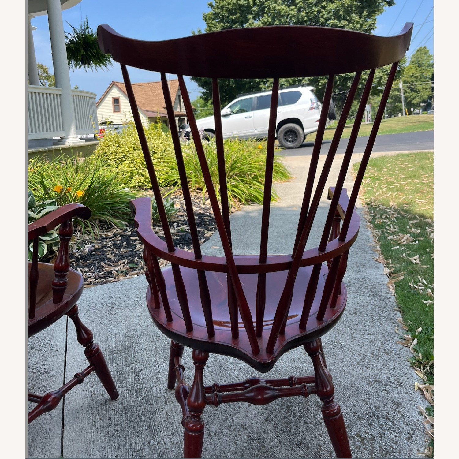 Nichols & Stone Cherry Windsor Armchairs Pair - image-2