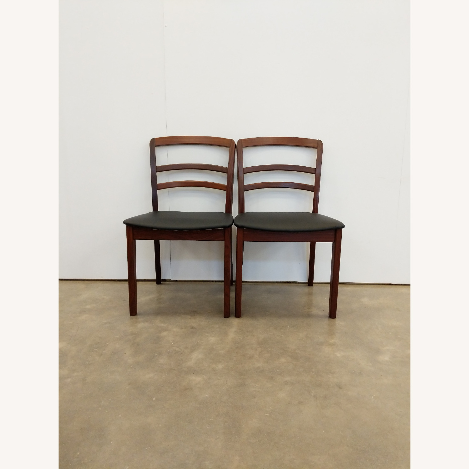 G Plan Pair of Vintage Mid Century Dining Chairs - image-5