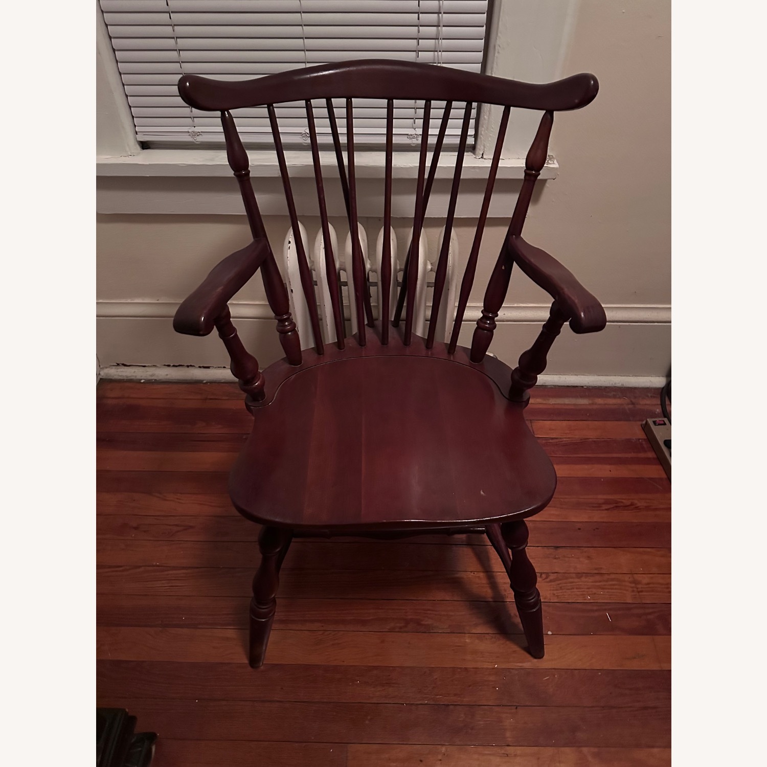 Dining Table and Windsor-Style Chair Set Of 4 - image-2