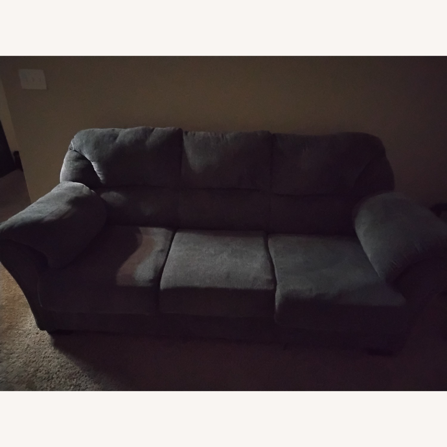 New Classic Furniture Co 2 Piece Sectional - image-3