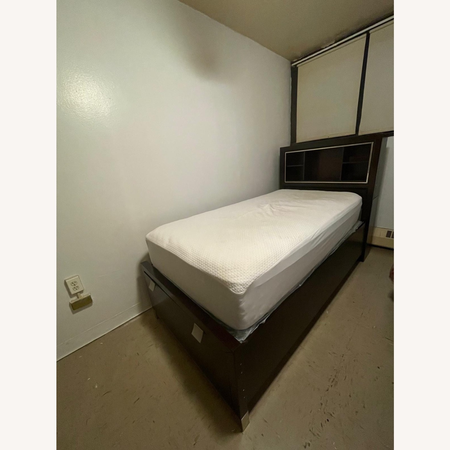 Raymour & Flanigan Dark Brown Twin Bed - image-3