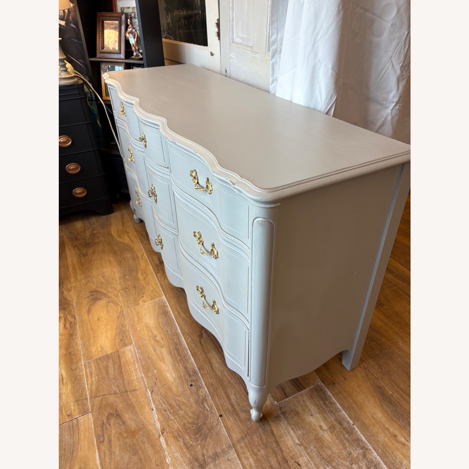 Vintage/Antique Light Gray Dresser - image-12