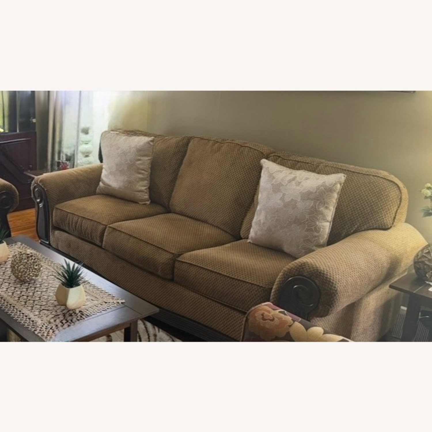 Ashley Furniture Lanett Signature Sofa - image-0