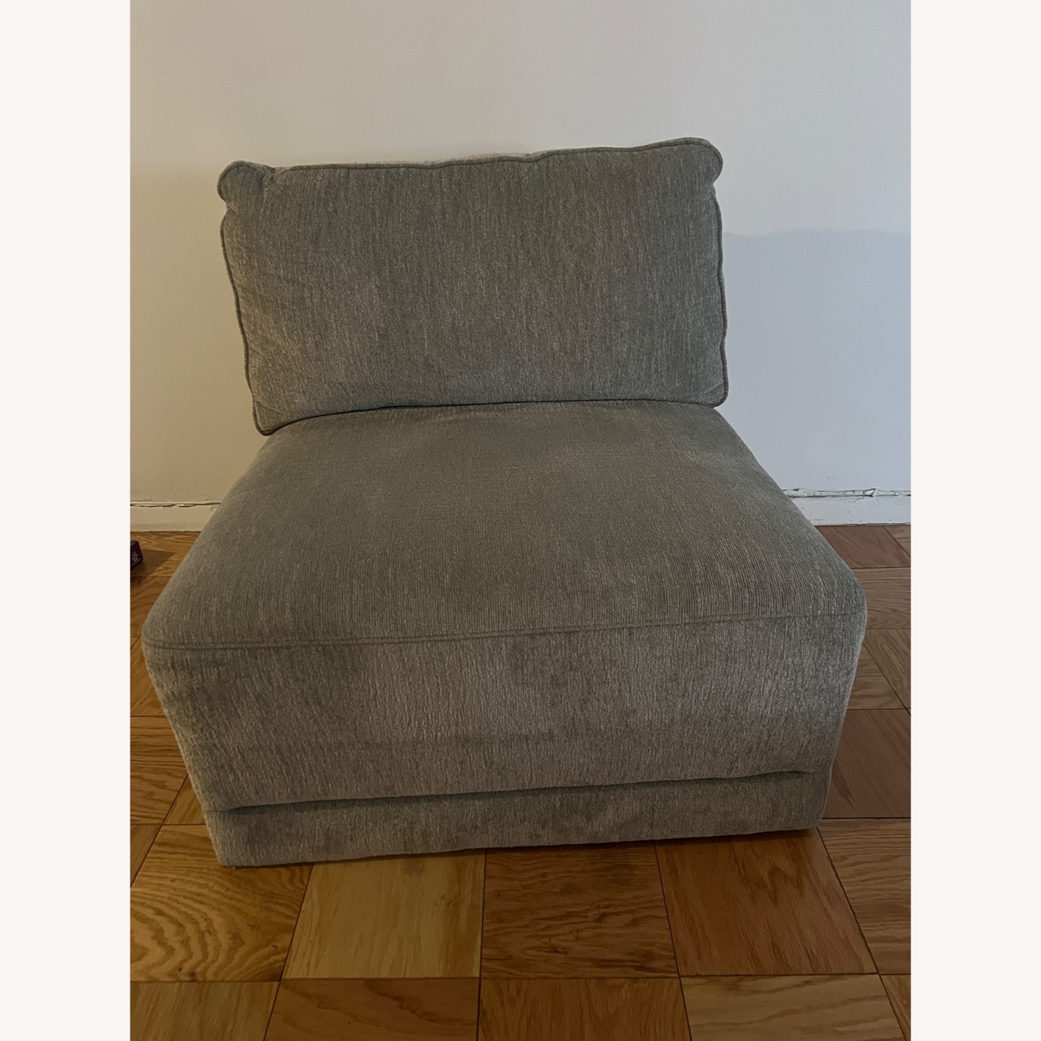 Soft Chenille Plush Comfortable Chair - image-0