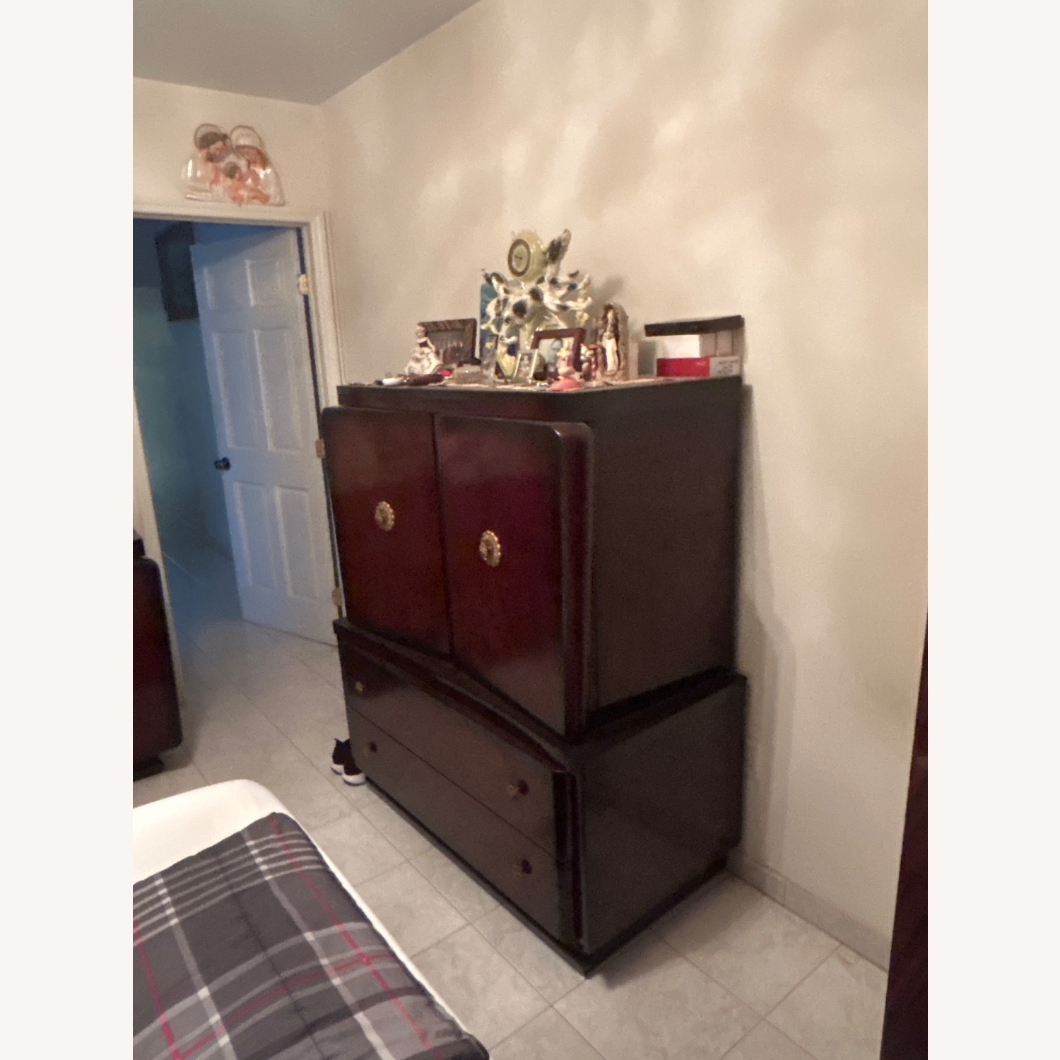 Bassett Armoire -Cherry Mahogany - image-2