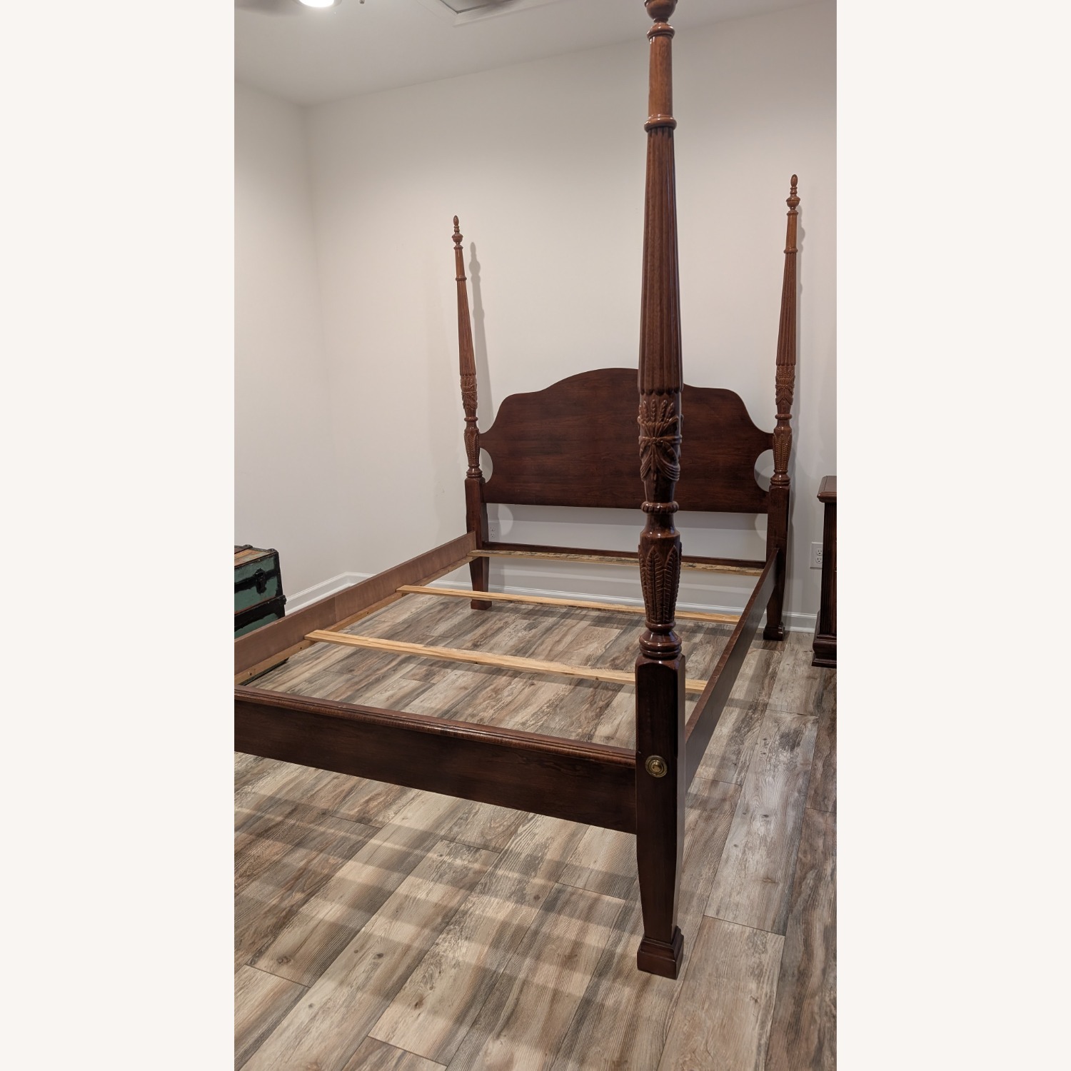 Cherry Queen Poster Bed - image-1