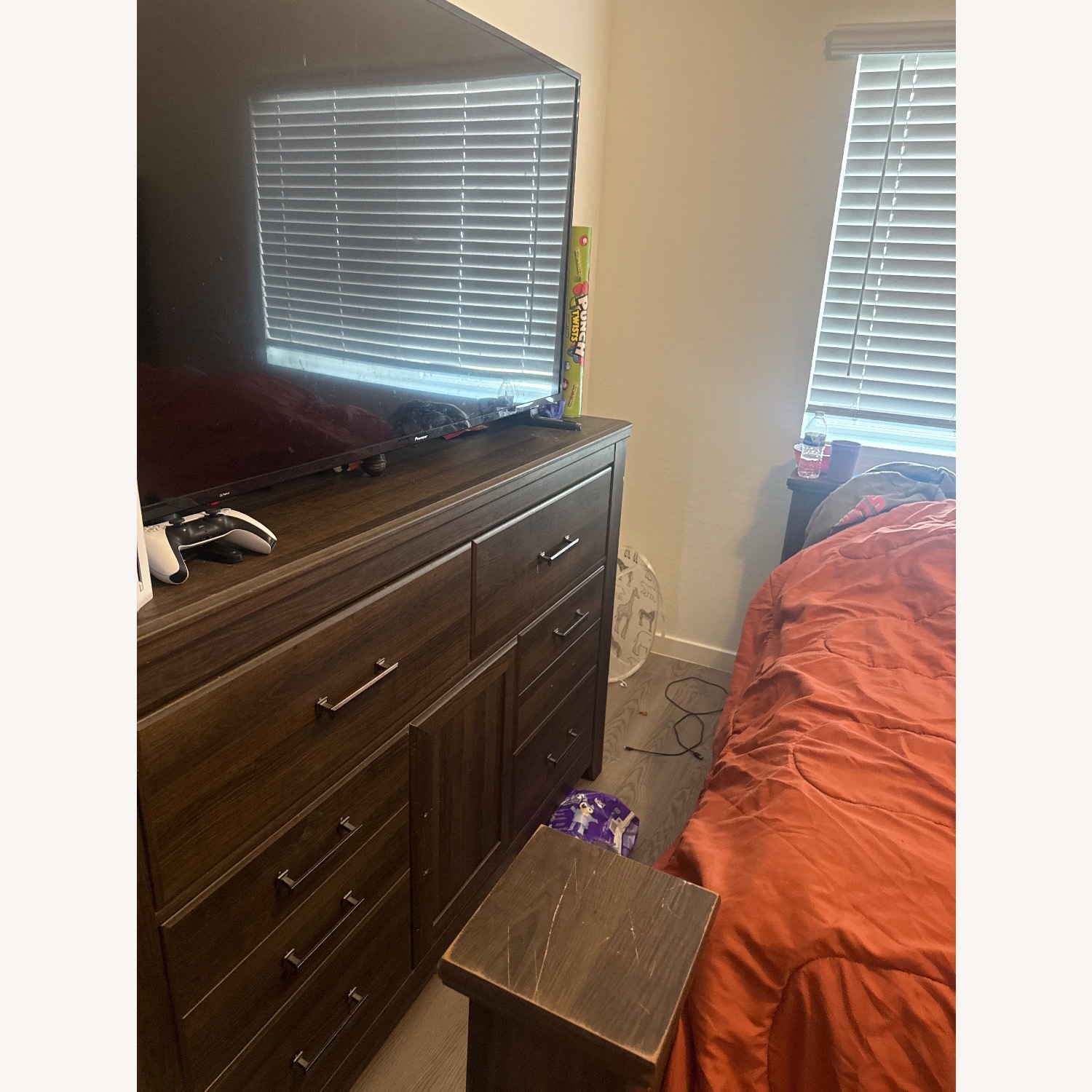 Ashley Furniture Dark Brown Wood King Bed - image-2