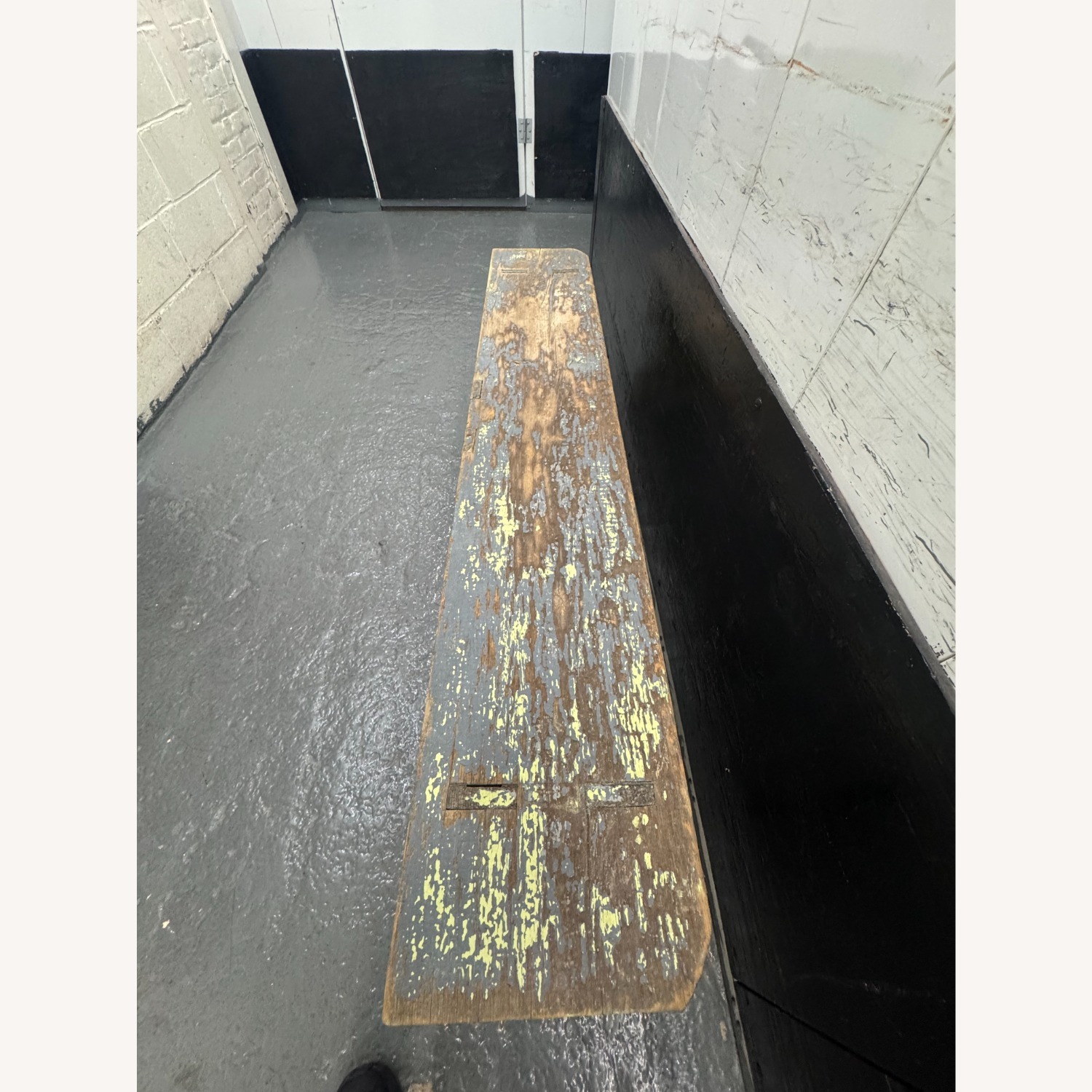 Early American Painted Bench - image-2