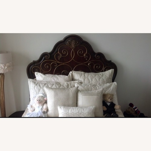 Used Trump Home Mar-a-Lago by Lexington Queen Bed for sale on AptDeco