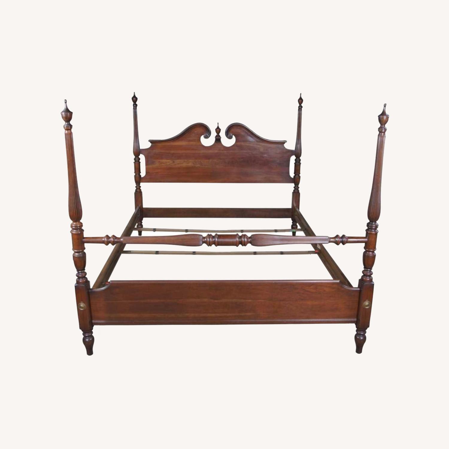 Vintage Ethan Allen Georgian Court Queen  - image-0