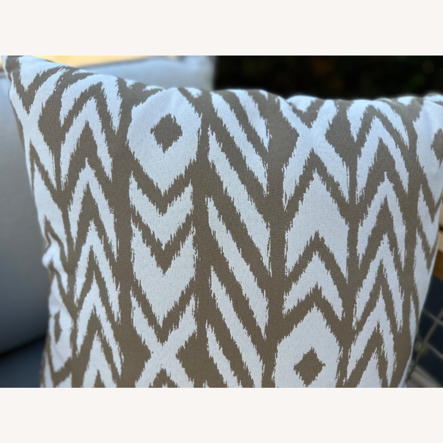 Article Callais Lily White Patio Furniture - image-44