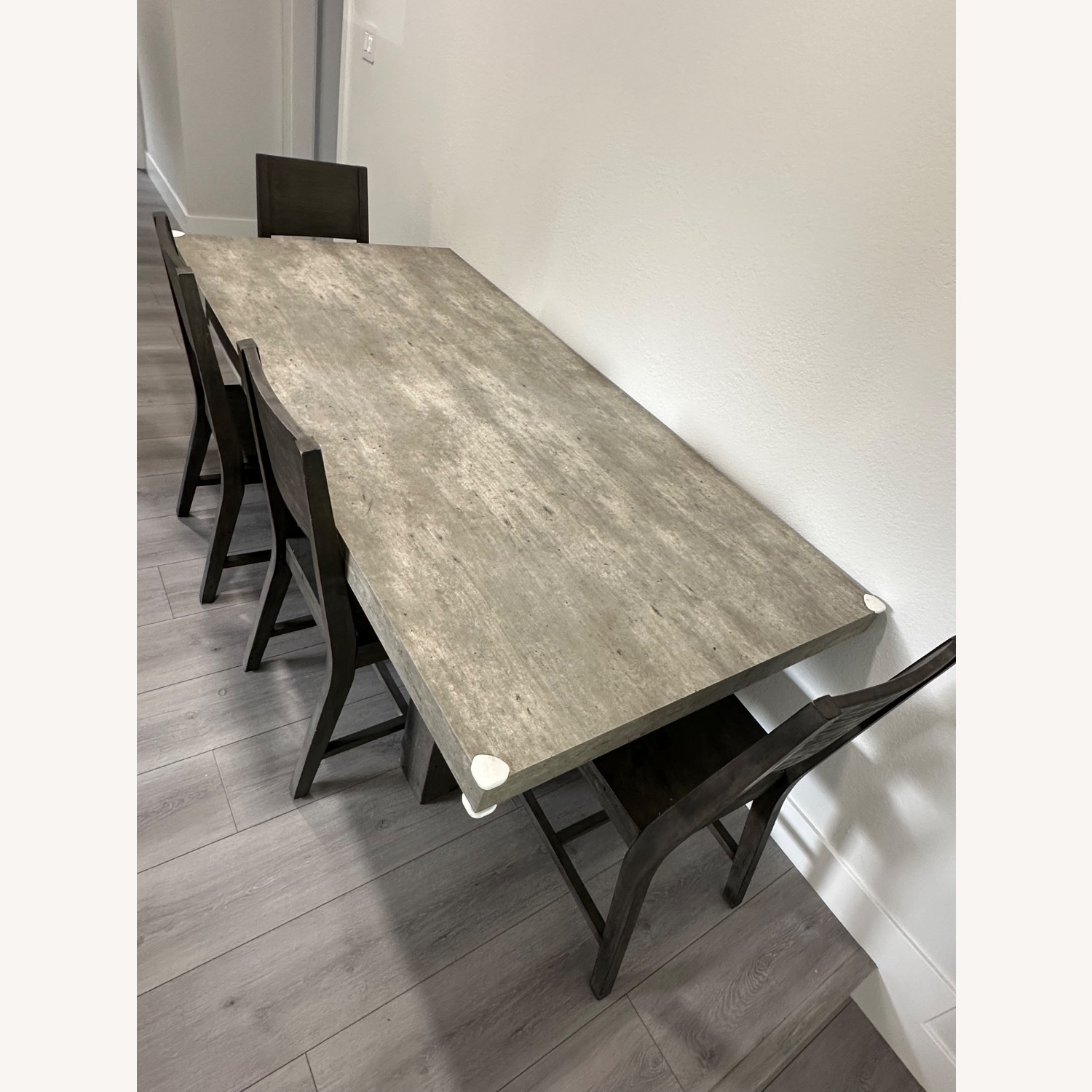 Living Spaces Titan Light Gray Wood Veneer Dining Set - image-4