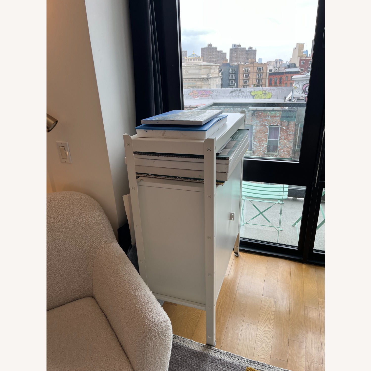 BROR White Metal Shelving Unit/Cabinet - image-3