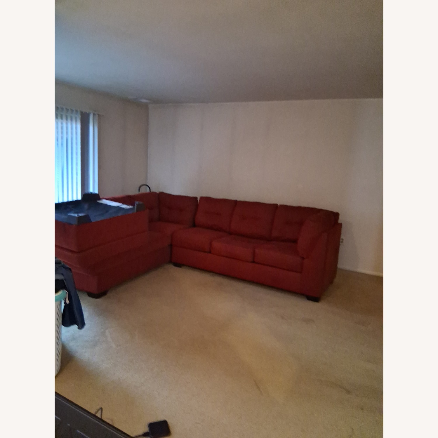 Contemporary 2 Piece Sectional - image-1