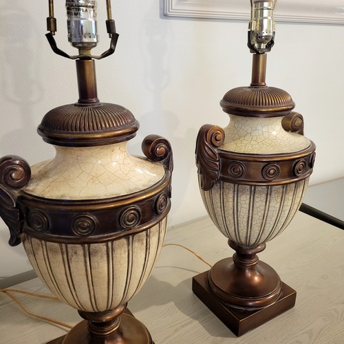 Used Vintage Pair of Table Lamp for sale on AptDeco