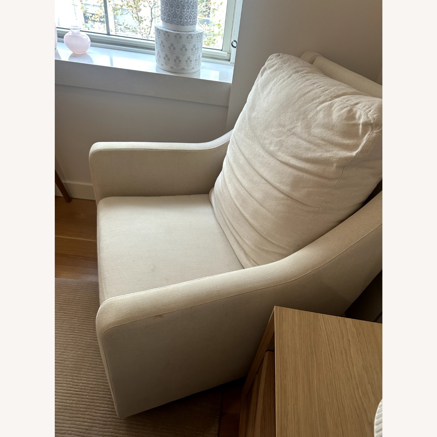 Monte Design Natural Fabric Nursing Chair - image-3