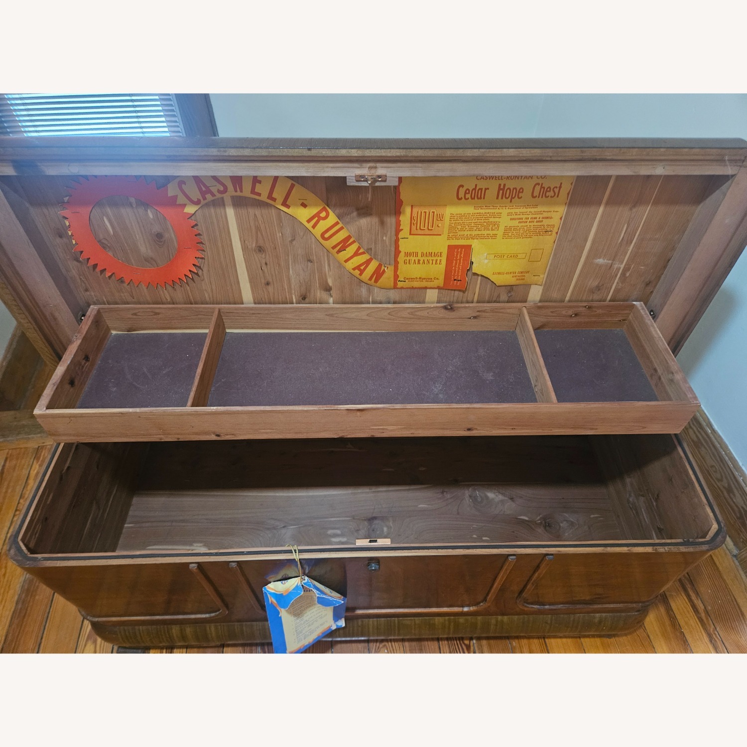 Caswell-Runyan Cedar Hope Chest 1930-1940 - image-6