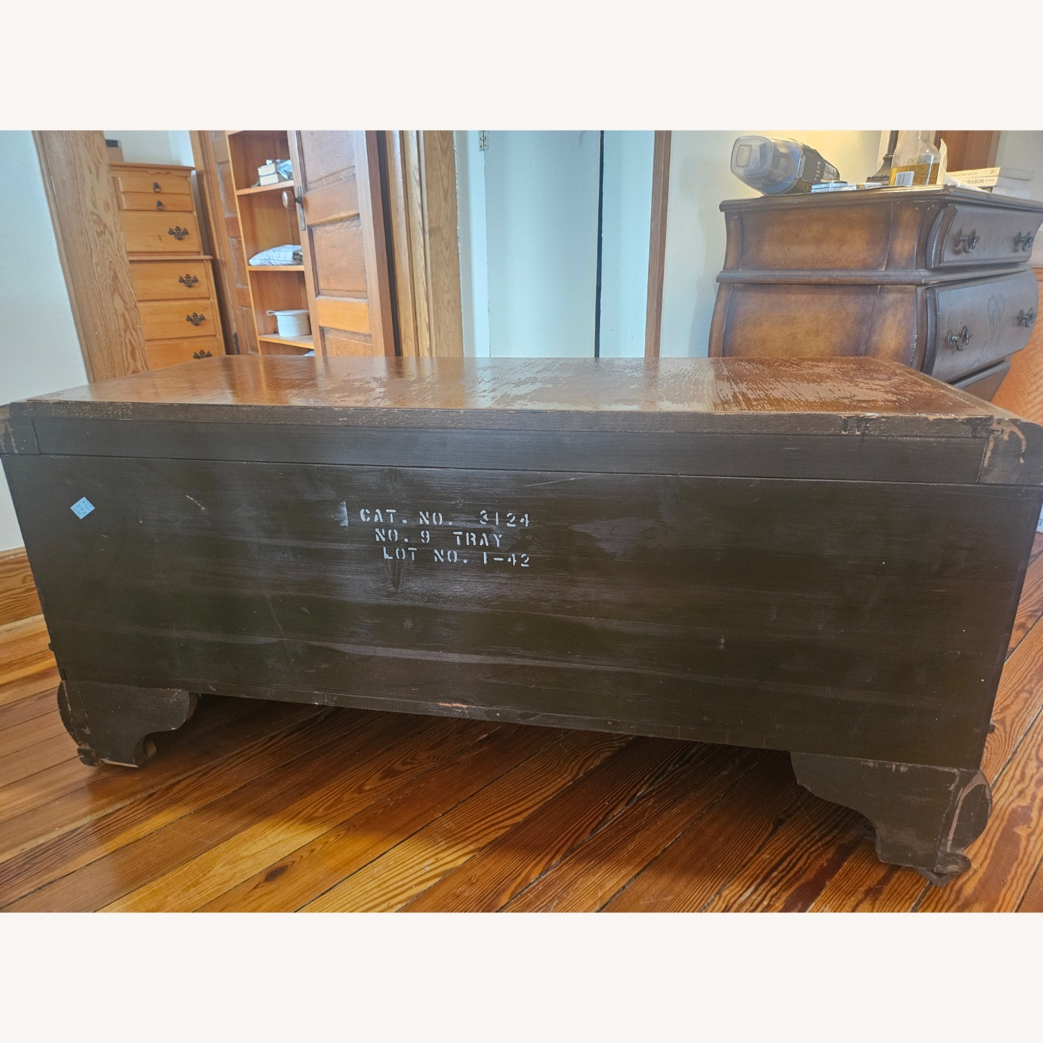 Caswell-Runyan Cedar Hope Chest 1930-1940 - image-11