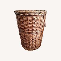 Vintage/Antique Finds Light Brown Basket