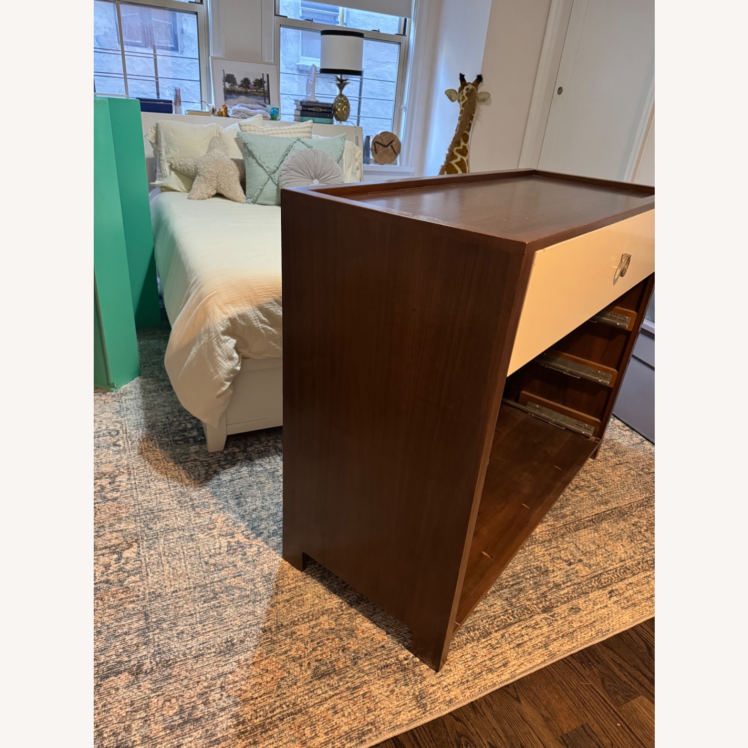 DucDuc Dresser - image-3