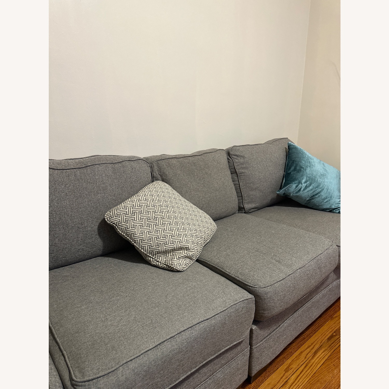 Ashley Furniture Abinger Gray Sectional Sofa - image-3