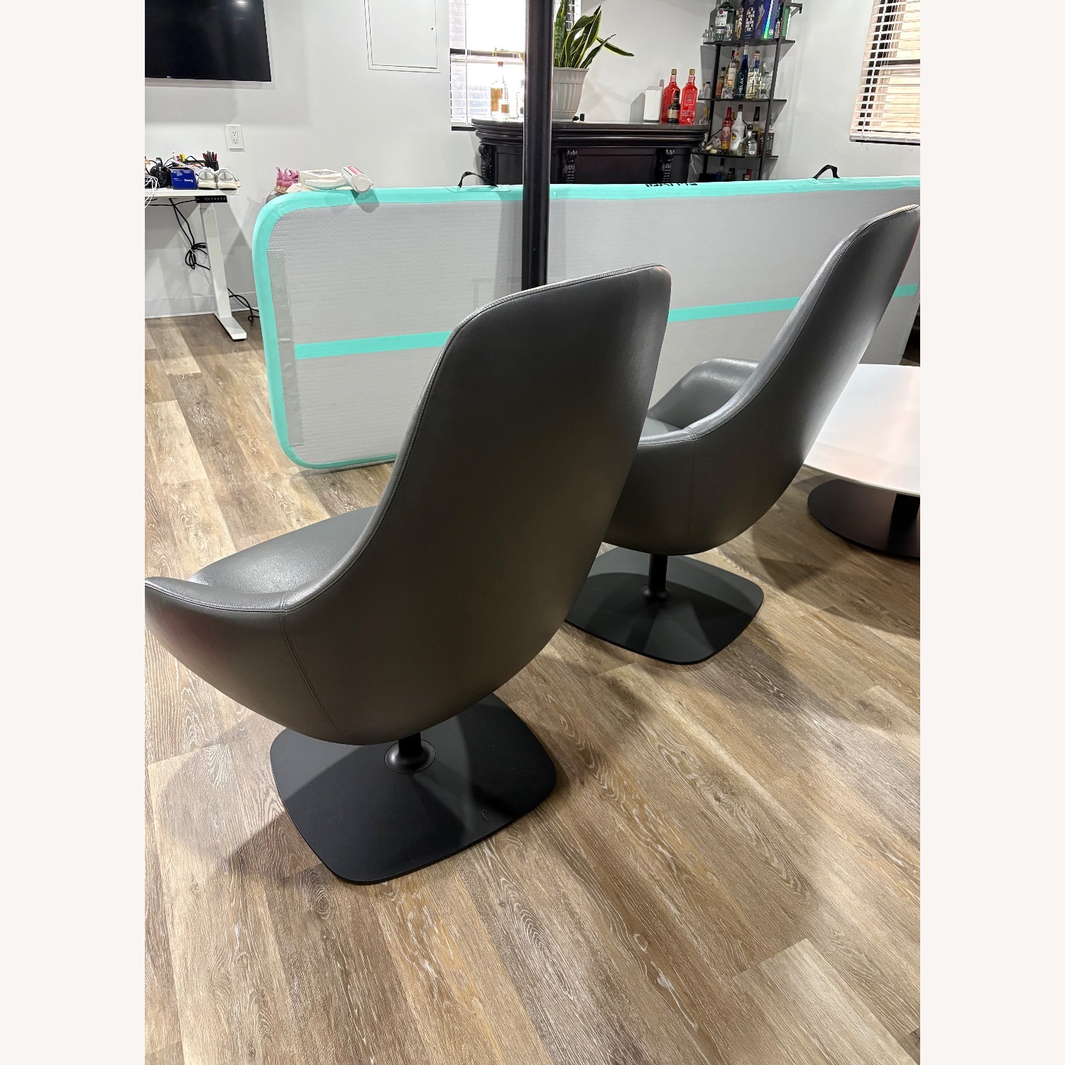 Bernhardt Swivel Chair - image-2