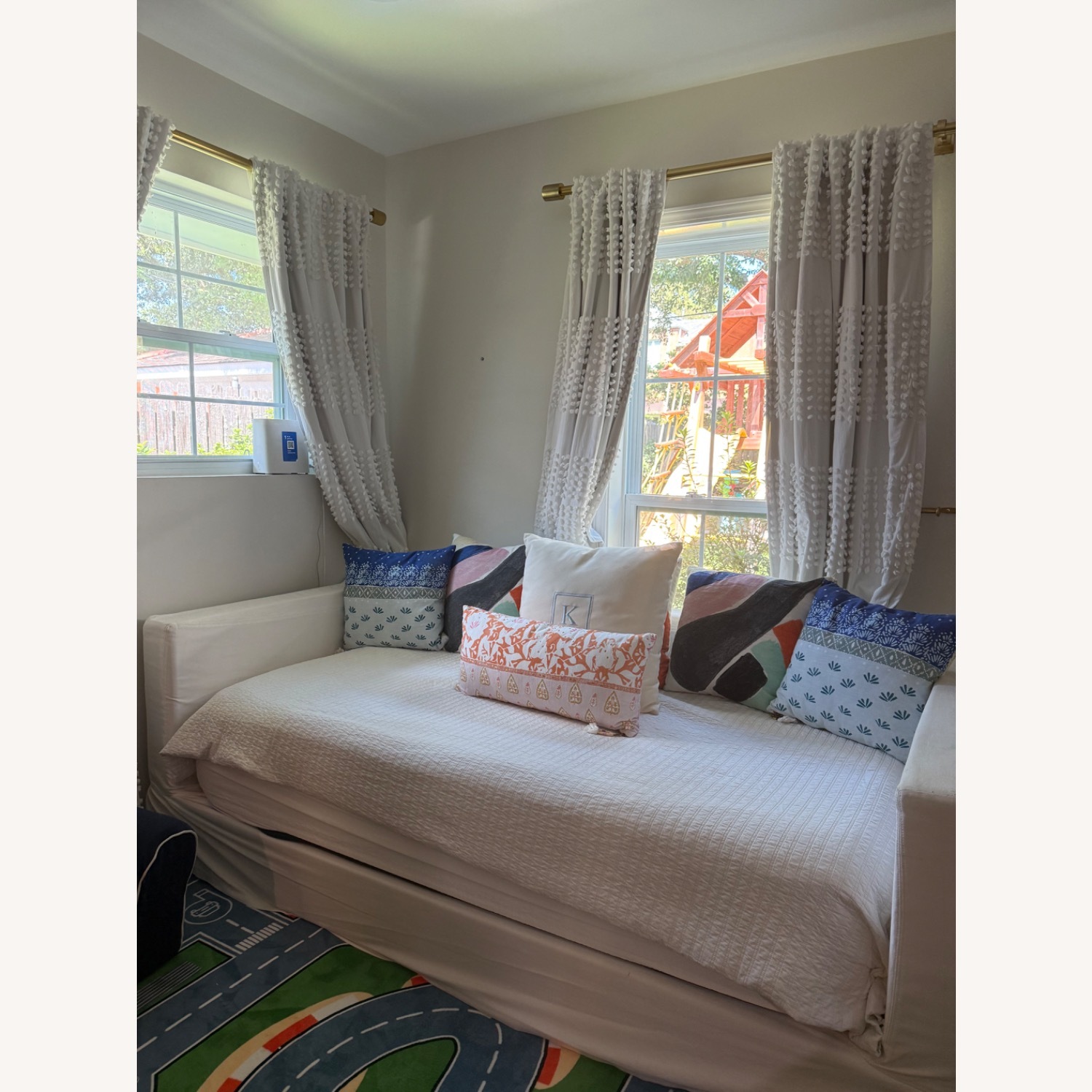 Pottery Barn Teen Jamie Upholstered daybed - image-2