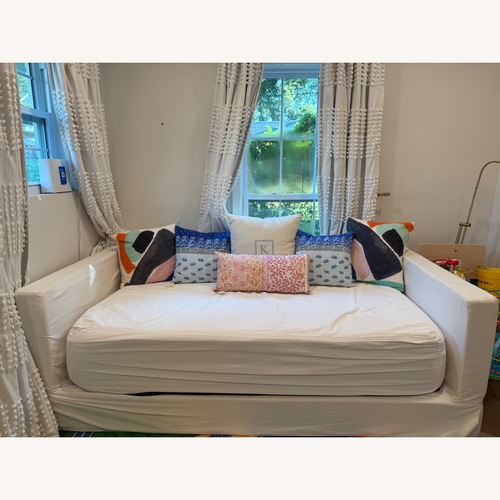 Used Pottery Barn Teen Jamie Upholstered daybed for sale on AptDeco