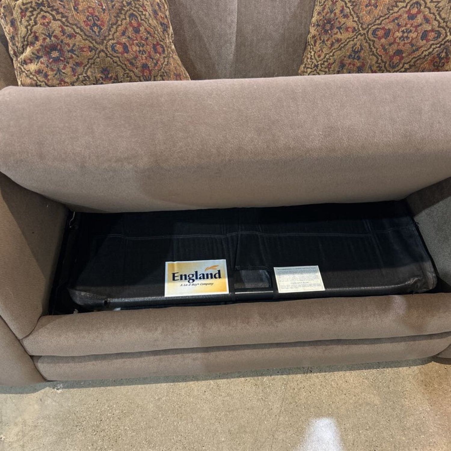 England La-Z-Boy Smyrna Twin Sleeper Loveseat - image-4