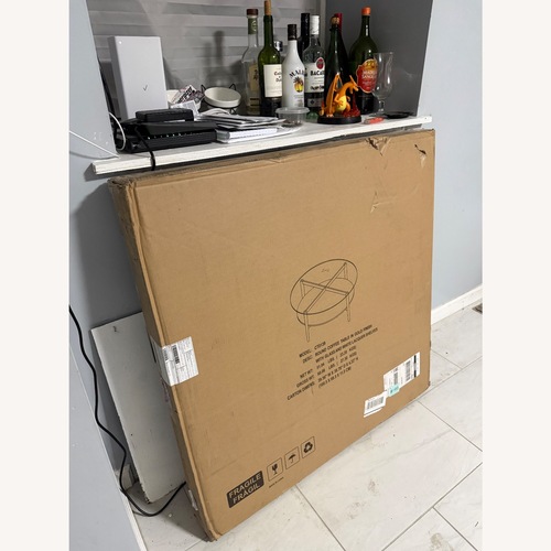 Used White Coffee Table for sale on AptDeco