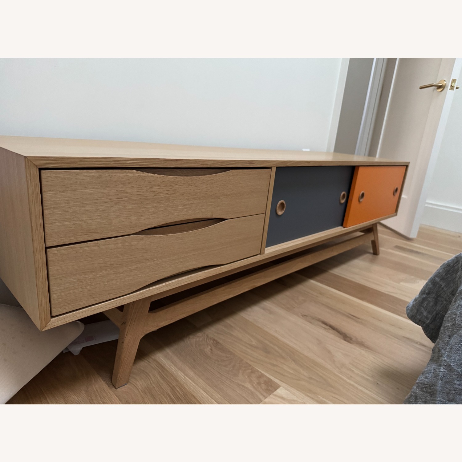 Kardiel Color Pop Wood Media Storage - image-2