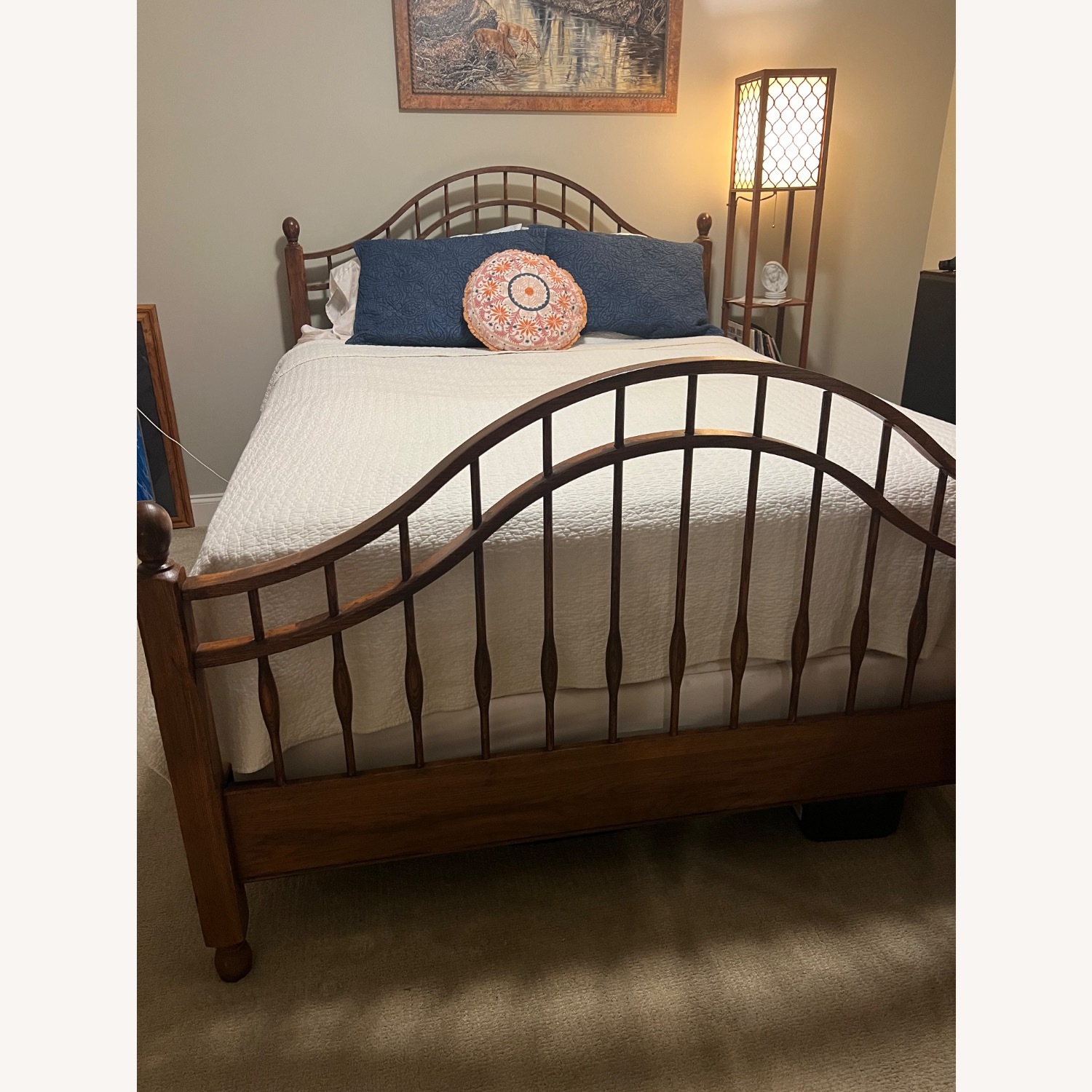 Oak Queen Bed - image-3