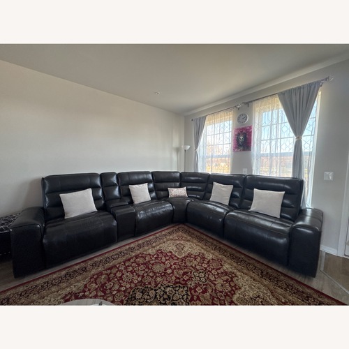 Used Value City Furniture Black 3+ Piece Sectional for sale on AptDeco
