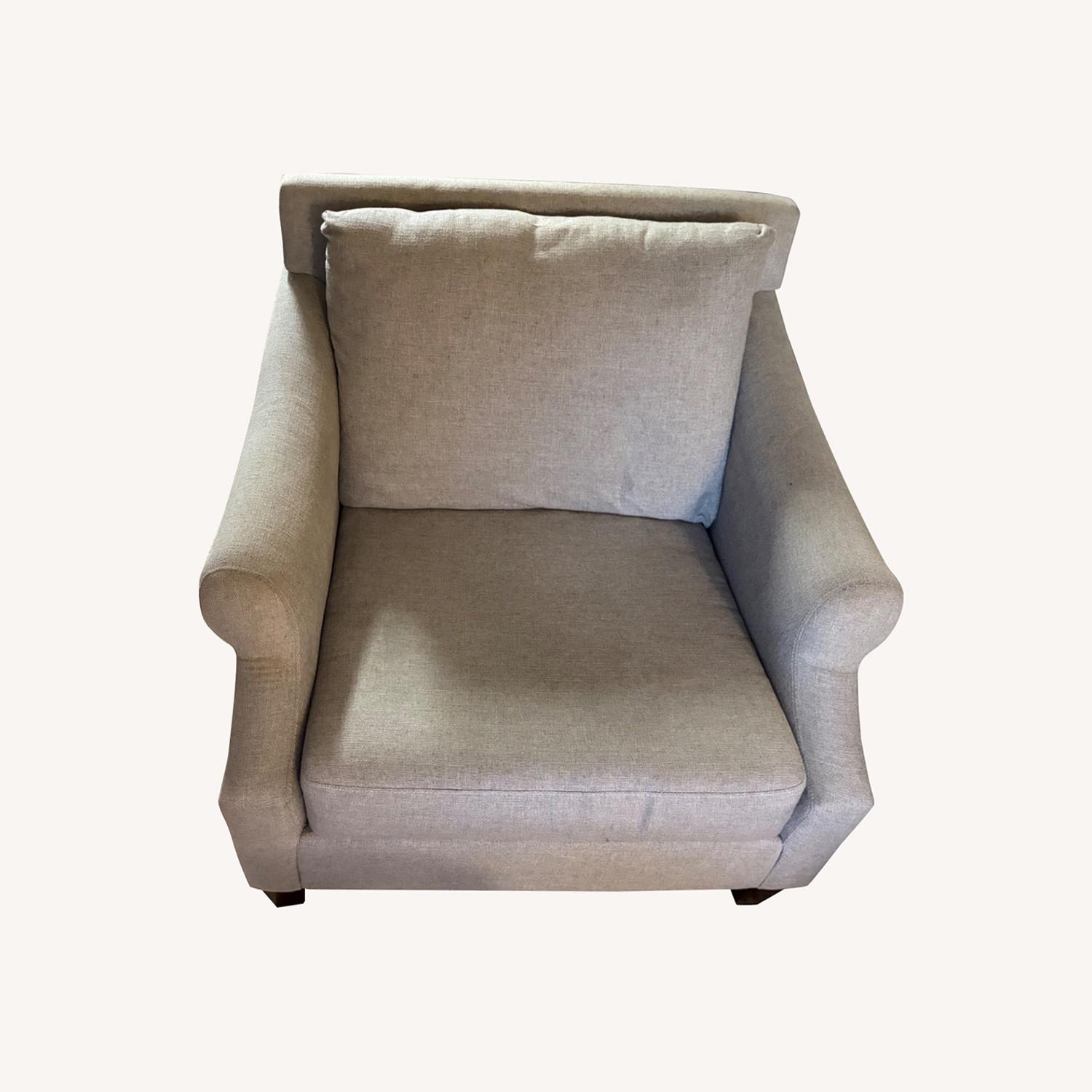 Raymour & Flanigan Light Gray Chair and a Half - image-0