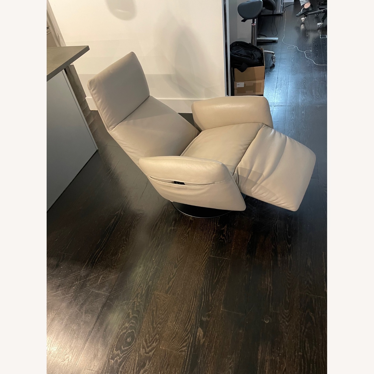 Poltrona Frau Pillow Armchair - image-3