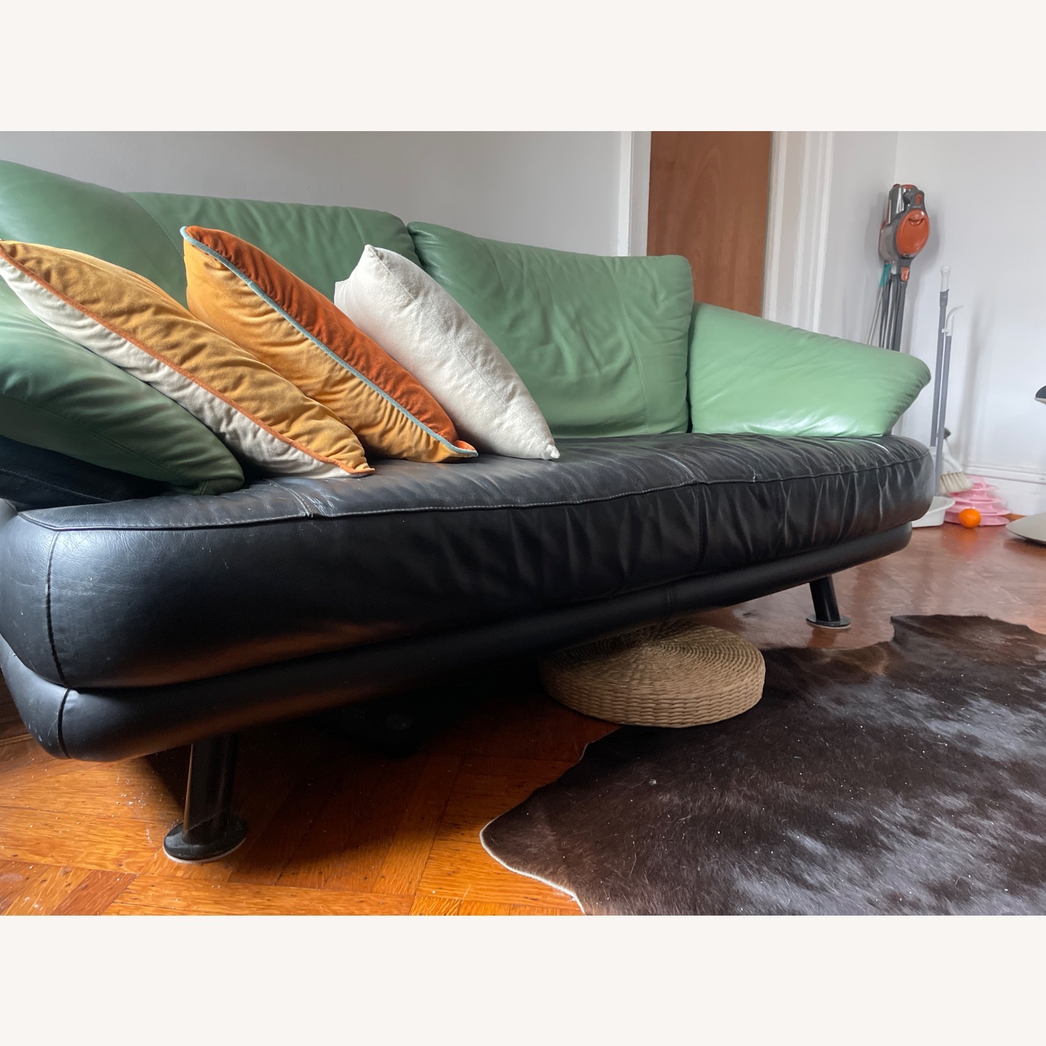 Vintage Modern Green 3 Seater Leather Sofa - image-5