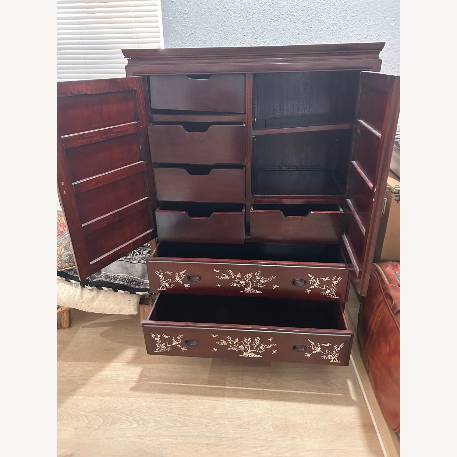 Oriental Furniture Chest - image-3