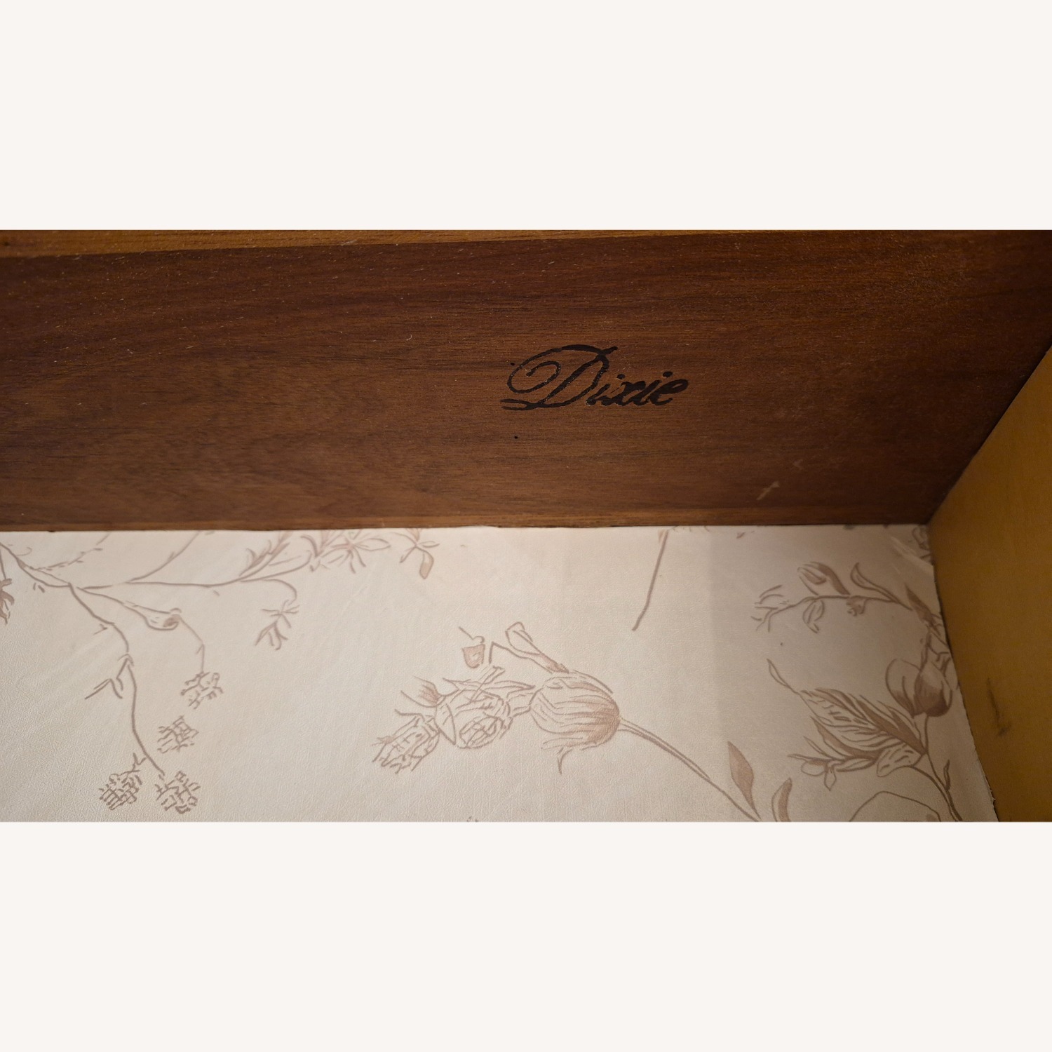 Vintage Dixie 9-Drawer Dresser in Sage Green - image-9