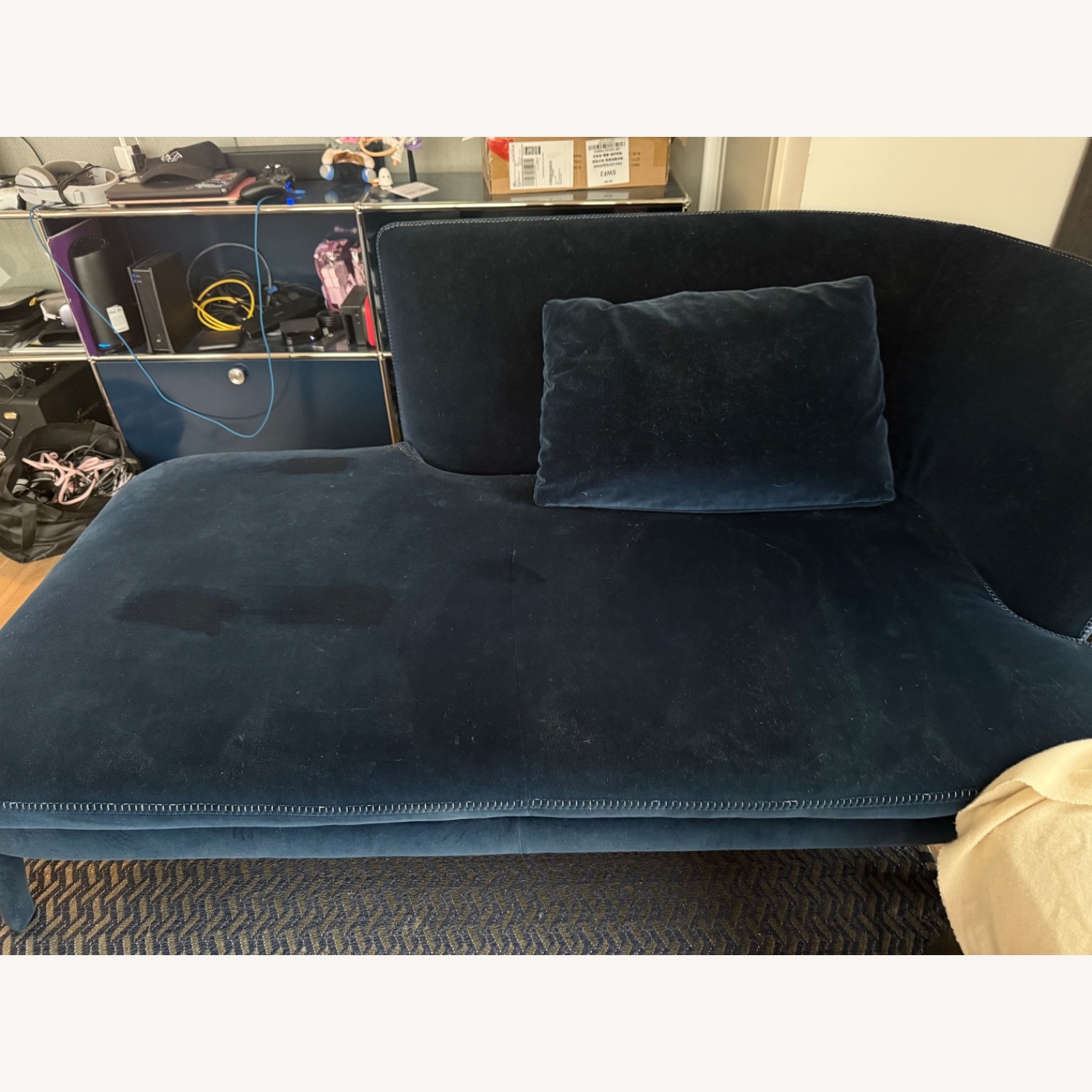 Maxalto Blue Velvet Chaise Lounge - image-1