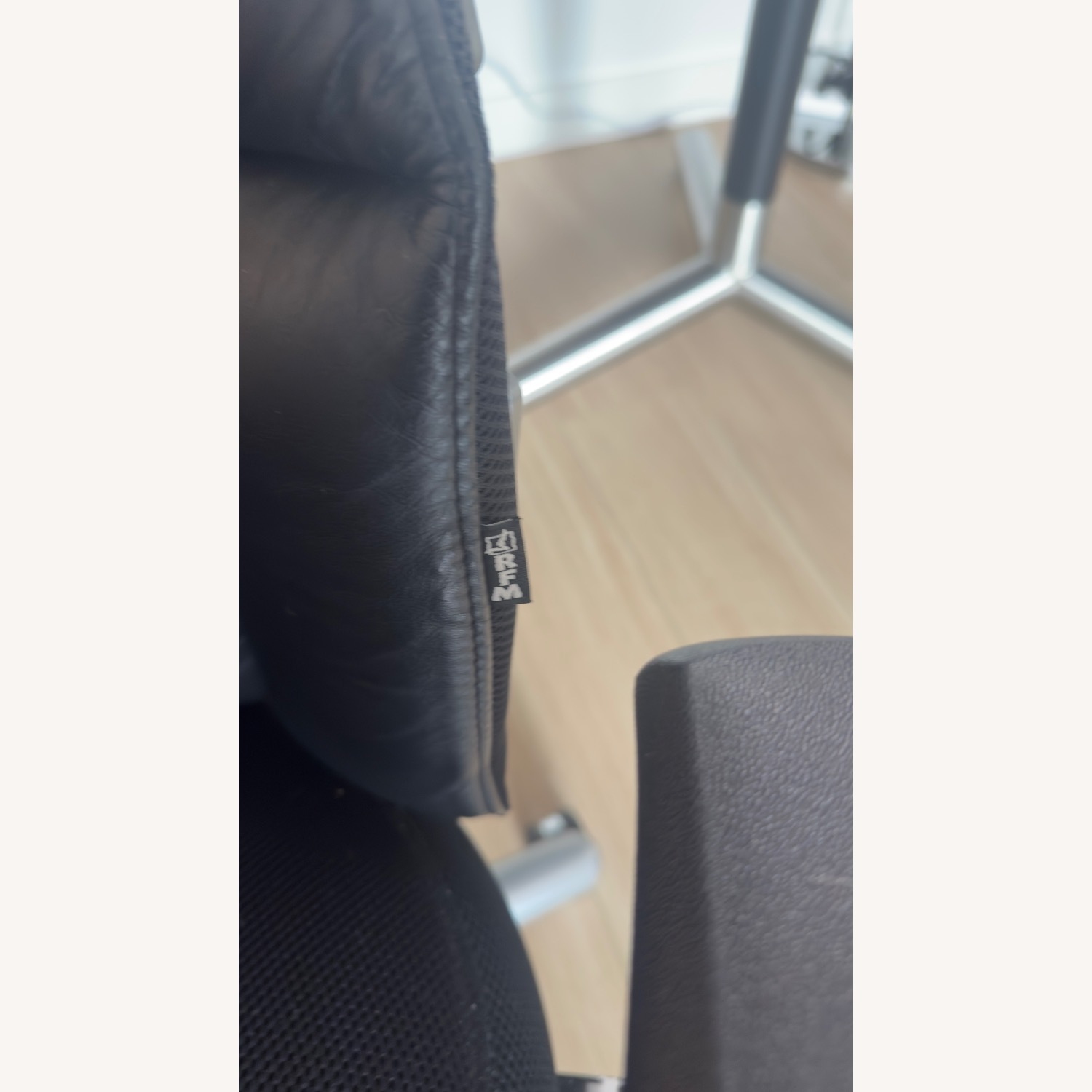 Verte Black Leather Office Chair - image-4