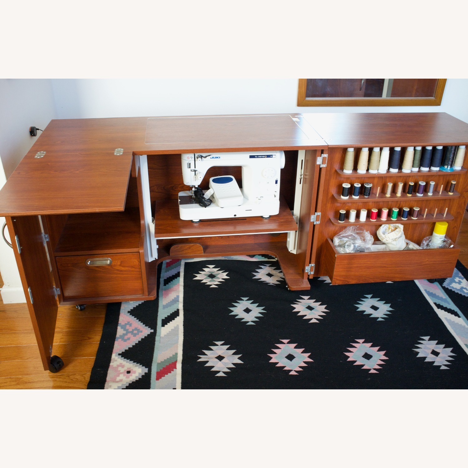 Kangaroo Sewing Wallaby Hydraulic Sewing Cabinet - image-7