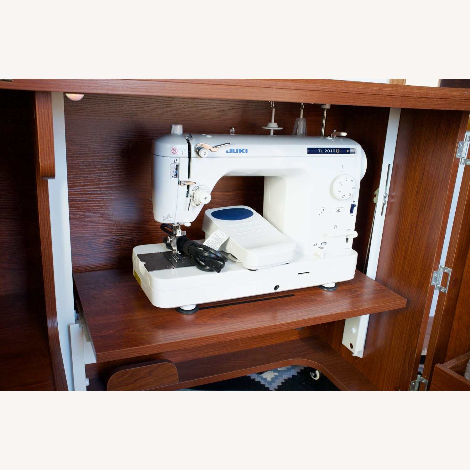 Kangaroo Sewing Wallaby Hydraulic Sewing Cabinet - image-6