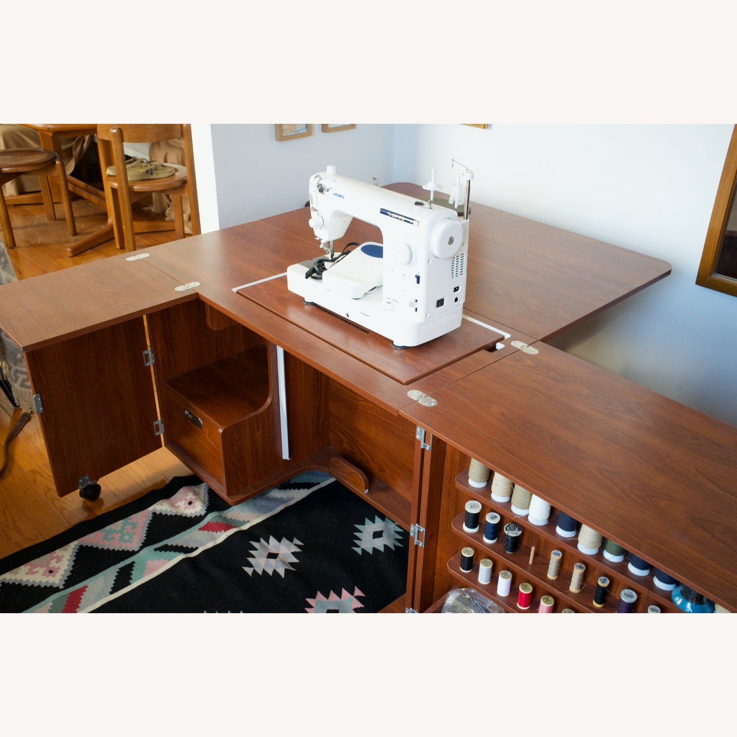 Kangaroo Sewing Wallaby Hydraulic Sewing Cabinet - image-15