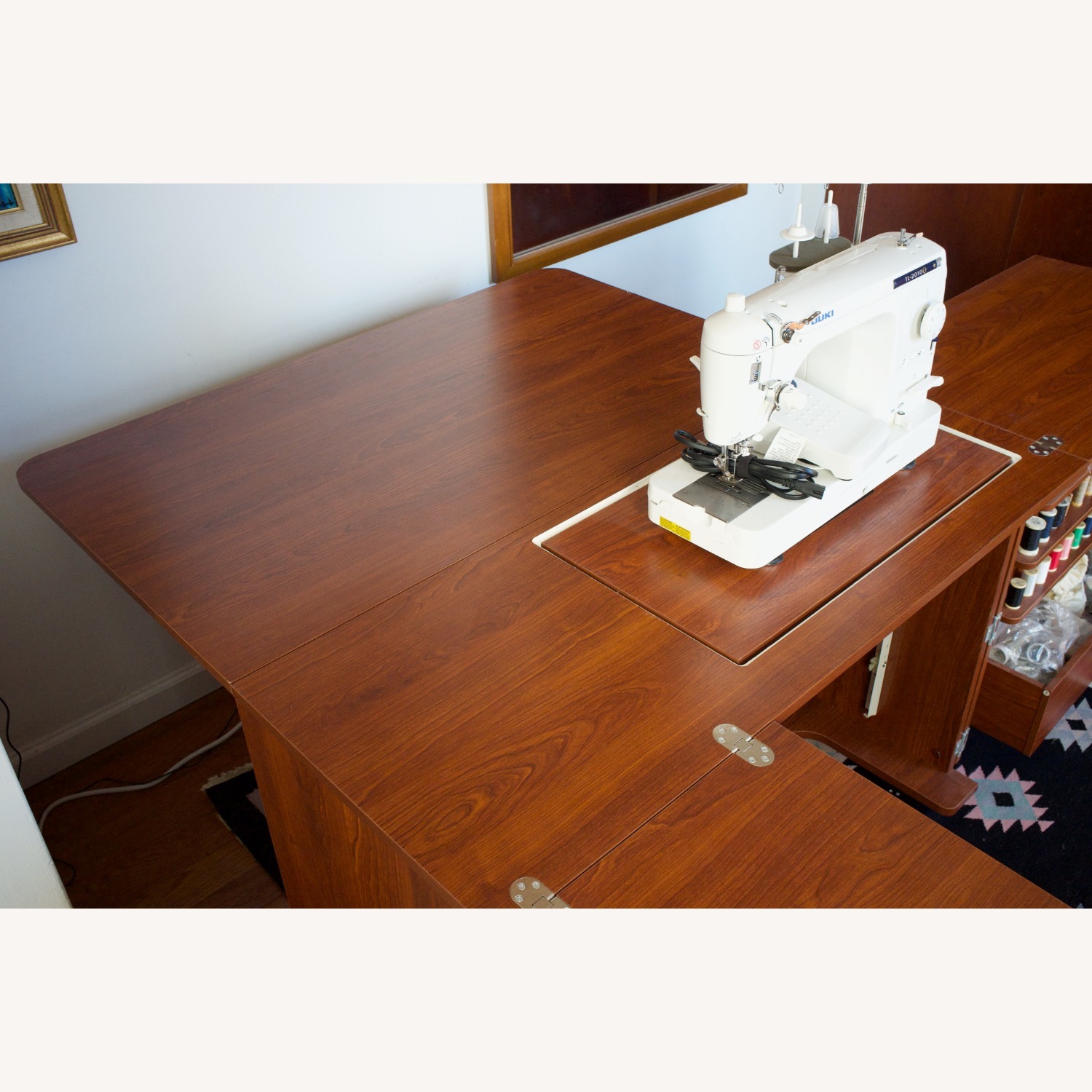 Kangaroo Sewing Wallaby Hydraulic Sewing Cabinet - image-17