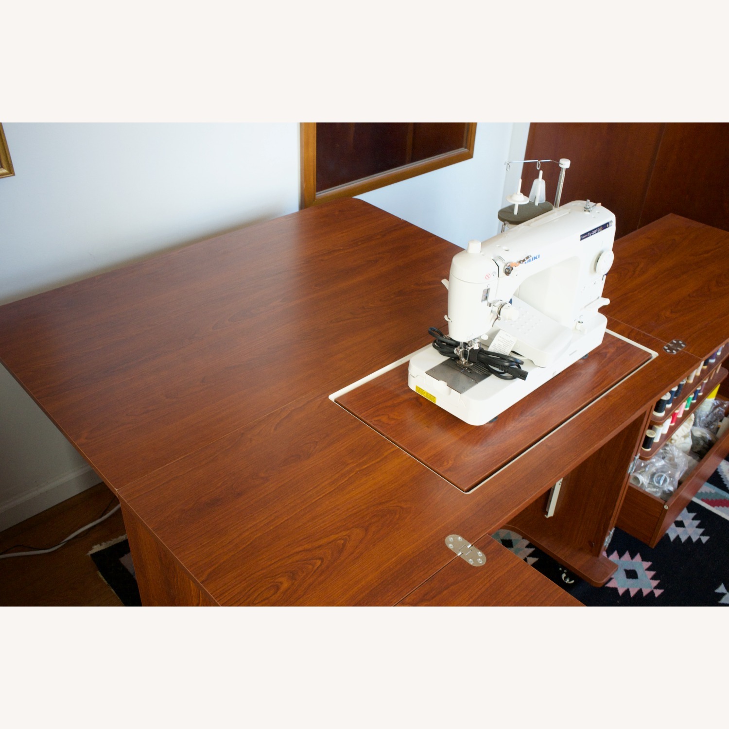 Kangaroo Sewing Wallaby Hydraulic Sewing Cabinet - image-14